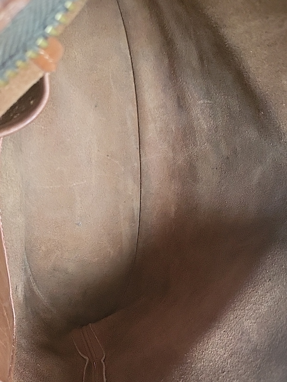 Tan Leather Crossbody Coach Purse - Smooth Finish - Picture 13 of 13